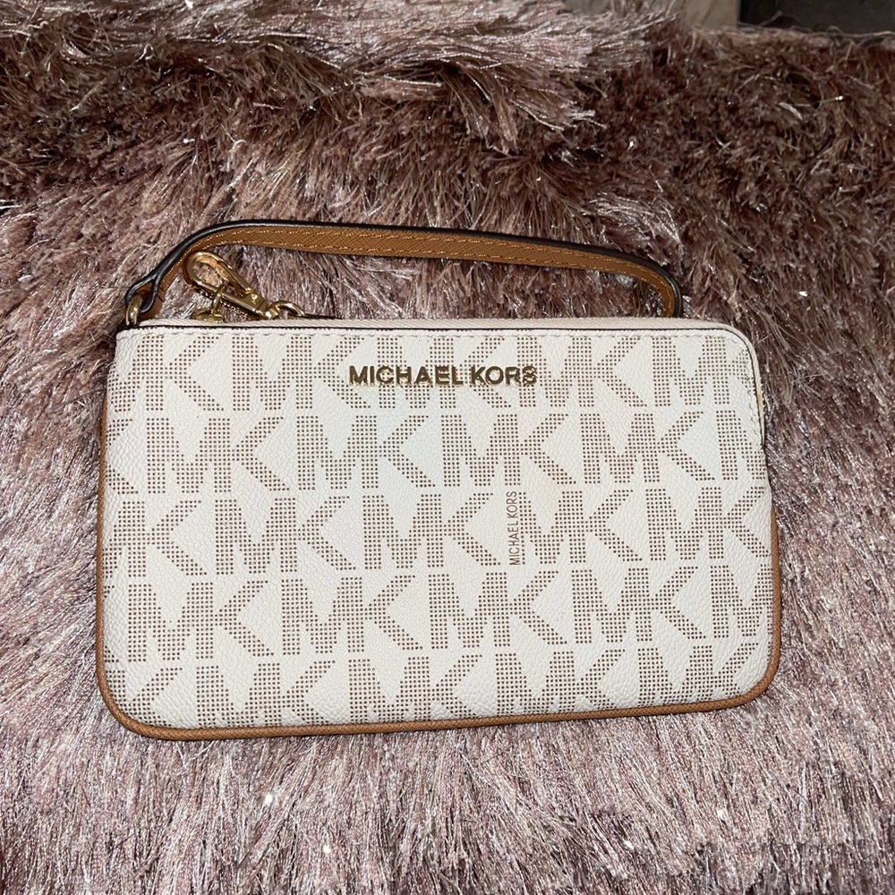 MK wristlet